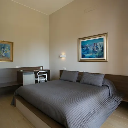 Villa Temenos By Ortigiaapartments *